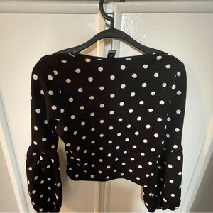 Polka Dot Puffed Ling Sleeve Crop Top
